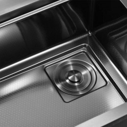 Мойка для кухни Gerhans K37545BD 75x45 со смесителем и комплектом аксессуаров графит