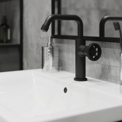 Смеситель для раковины Iddis Grange GRABLR0i01 черный матовый